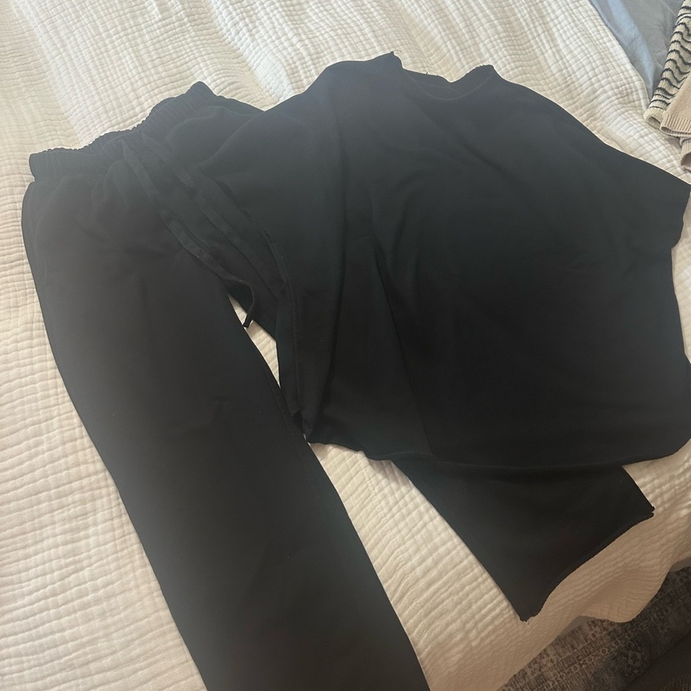 Black Lounge Set